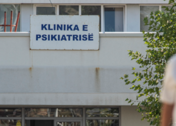 Një person ik nga Klinika Psikiatrike në Prishtinë