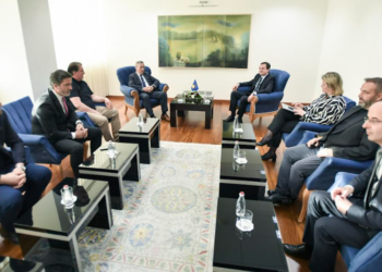 Kurti pret në takim përfaqësuesit e Unionit të Bizneseve Shqiptare-Gjermane