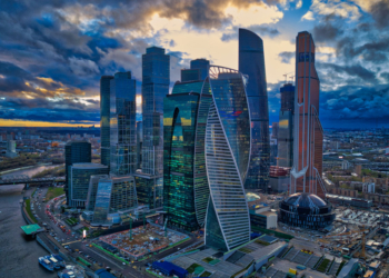 Kryetari i Moskës: 200,000 vende pune në rrezik pas largimit të kompanive perëndimore