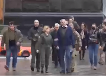 Zelenskyt i shkon një mysafir që ditë më parë vizitoi Kosovën