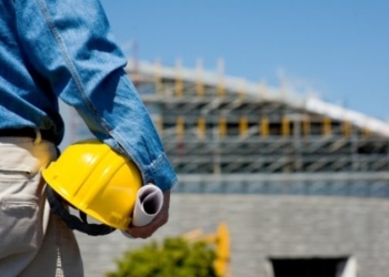 Lëndohen dy persona në vendin e punës