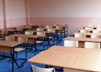 Arrestohet nxënësi që rrahu drejtoreshën e shkollës në Mitrovicë