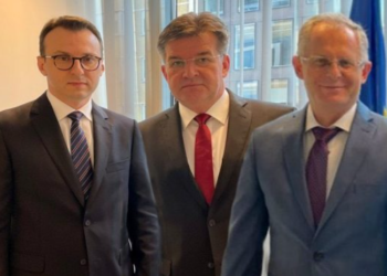 Mediumi serb: Arrihet një marrëveshje mes Kosovës dhe Serbisë për arkivat