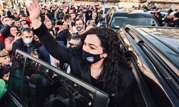 Osmani niset për vizitë në Mitrovicë: Po rikthehem në qytetin tim të lindjes