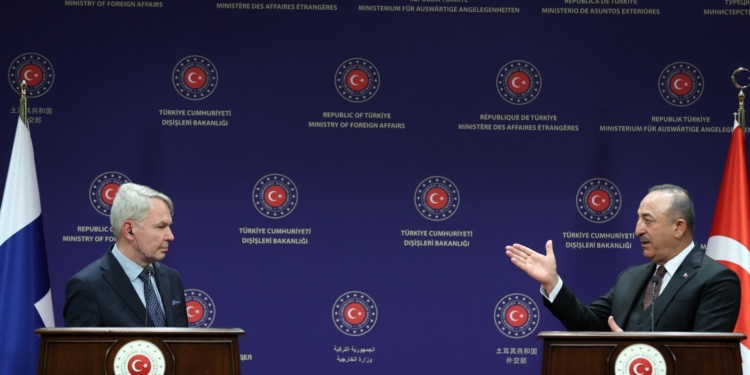 Turqia u kërkon Finlandës dhe Suedisë të ndryshojnë ligjet nëse duan mbështetjen për në NATO