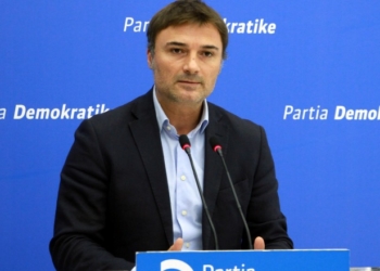 PD-ja dorëzon në Kuvend projekt-rezolutën për gjenocidin serb në Kosovë