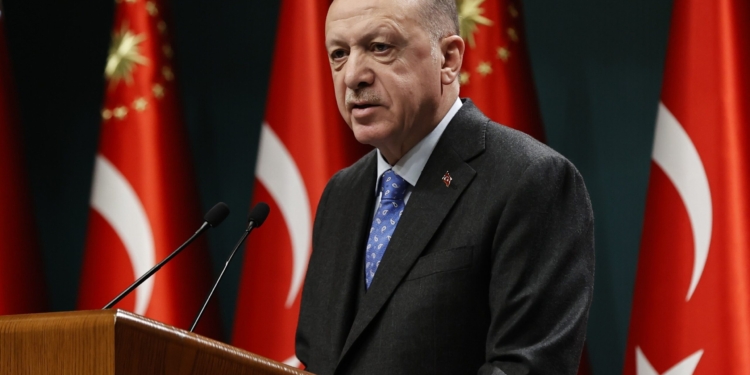 Gazeta turke “Sabah” paraqet listën me kërkesa për Suedinë dhe Finlandën