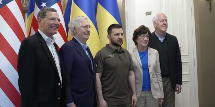 Zelensky pret në takim disa senatorë amerikanë