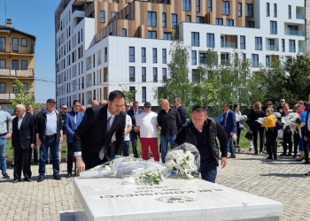 Konjufca dhe Mehaj përkujtojnë heronjtë e kombit Ilir Konushefcin dhe Hazir Malajn