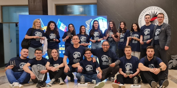 Studentët kosovarë zënë vendin e parë në garën për siguri kibernetike, lënë mbrapa studentët amerikanë