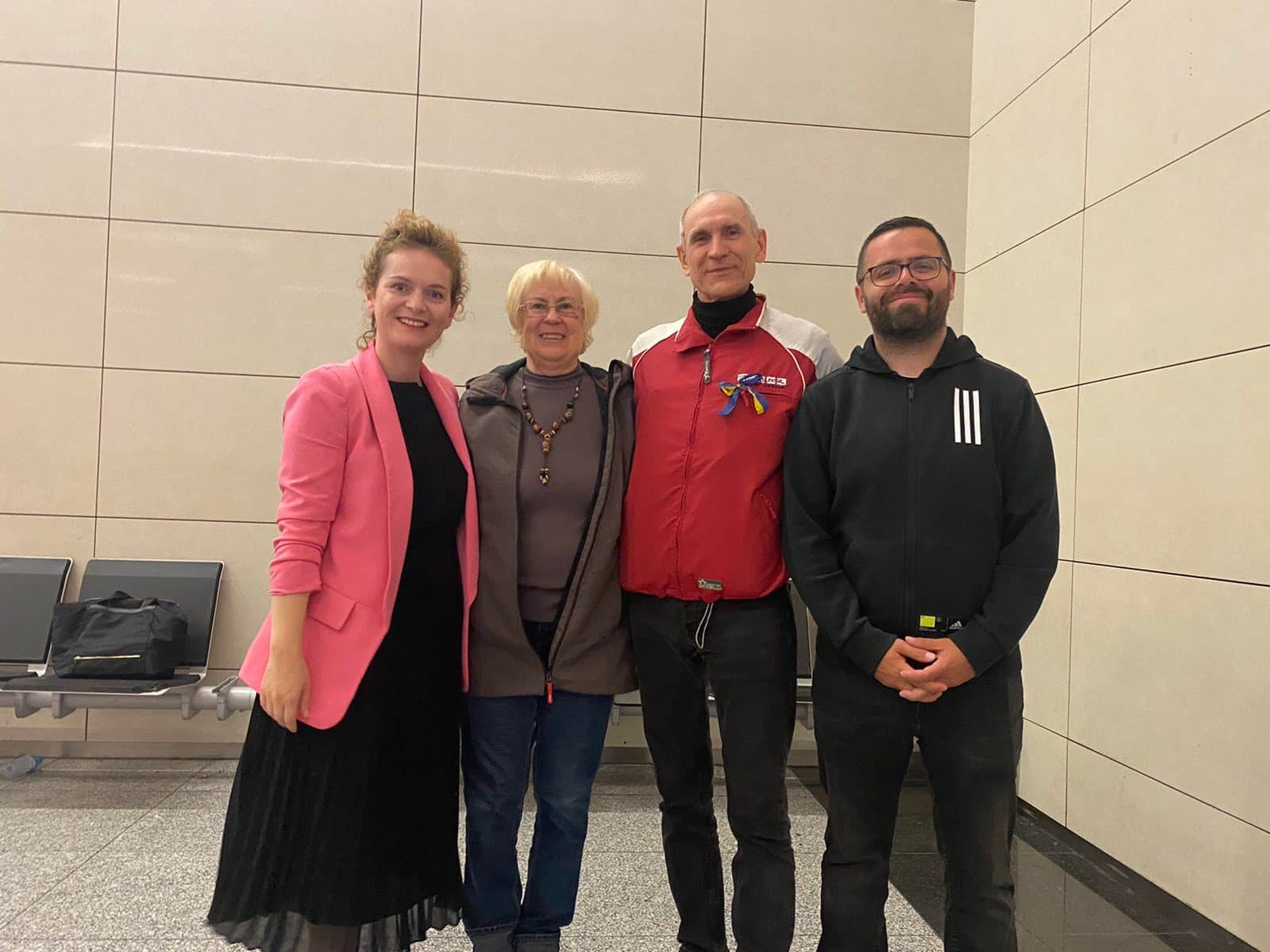 Edhe dy gazetarë ukrainas vijnë në Kosovë