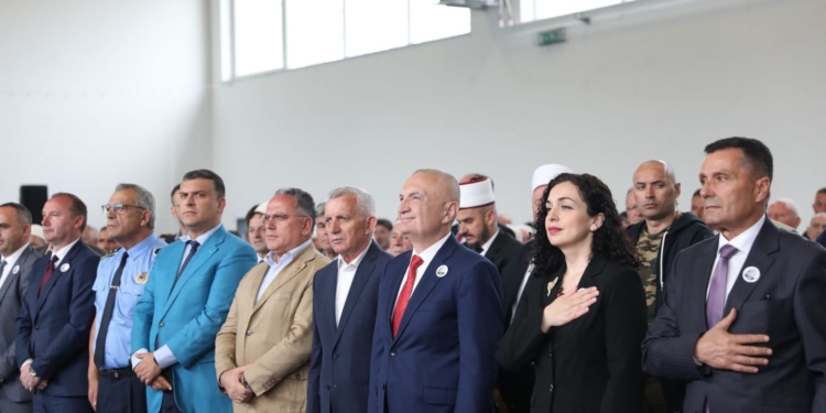 Osmani e Meta thonë se Kuvendi i Junikut është një ndër ngjarjet më të rëndësishme kombëtare