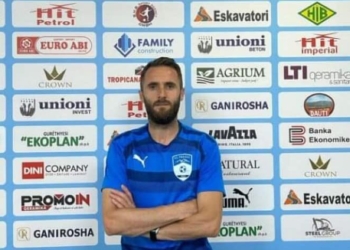 ZYRTARE: Fazliu kthehet në vendlindje dhe firmos me Ferizajin për një edicion