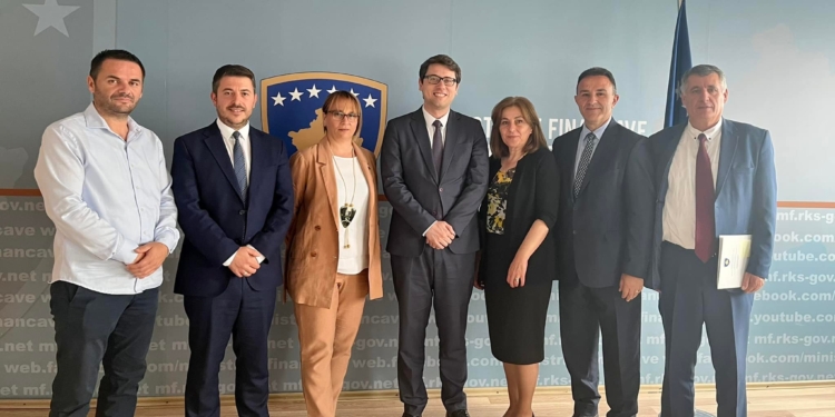 MFPT nënshkruan marrëveshje nën-huazimi në vlerë prej 5 milionë euro me Ndërmarrjet Publike