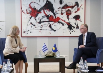 Bislimi takon shefen e zyrës ndërlidhëse greke në Kosovë, i kërkon njohjen e pavarësisë