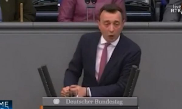 Përplasje në Bundestagun gjerman për ndërhyrjen e NATO-s në Kosovë