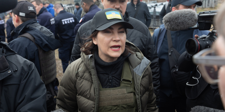 Prokurori i Përgjithshëm i Ukrainës thotë se janë duke u hetuar më shumë se 9 mijë raste të krimeve të luftës