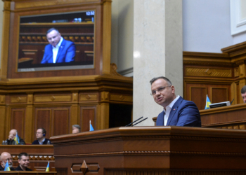 “Bota e lirë ka fytyrën e Ukrainës”, thotë presidenti polak në Kiev