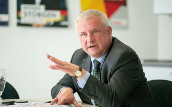 Deputeti gjerman: Kosova ta dorëzojë aplikacionin për anëtarësim në KE para 20 majit