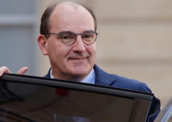 Dorëhiqet kryeministri i Francës