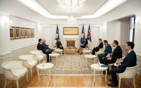 Osmani priti në takim kryetaren e Gjykatës Kushtetuese të Shqipërisë dhe atë të Kosovës