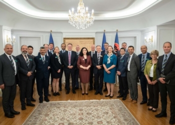 ​Osmani takon një delegacion nga Kolegji Mbretëror i Studimeve të Mbrojtjes