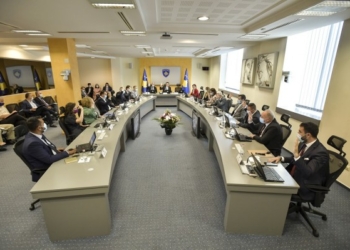 Qeveria ndan 1.7 milionë euro për pagat e profesionistëve shëndetësor që u punësuan në pandemi