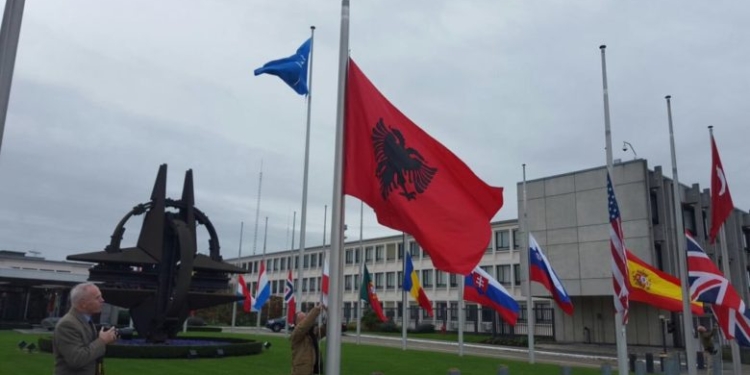 Shqipëria miraton në parimin anëtarësimin e Suedisë dhe Finlandës në NATO