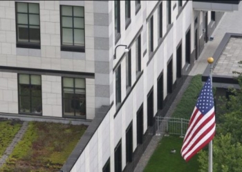 Rihapet ambasada e SHBA-së në Kiev