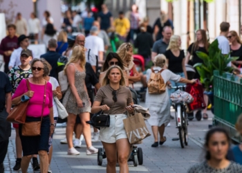 Suedia rekomandon dozën e pestë të vaksinës kundër COVID-19