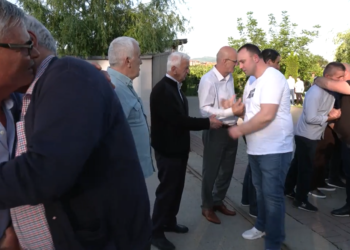 Familjet Gashi dhe Gjata pajtohen pas 17 viteve në hasmëri