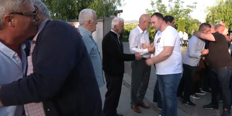 Familjet Gashi dhe Gjata pajtohen pas 17 viteve në hasmëri