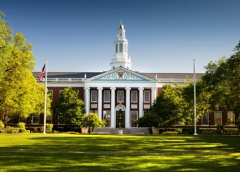 Gjuha shqipe futet si lëndë zgjedhore në Universitetin e Harvardit