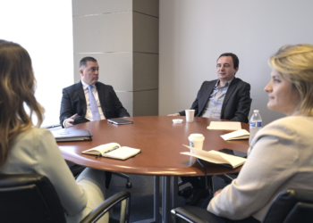 Kurti me drejtuesit e UCX-së: Qeveria mbështet zhvillimin dhe rritjen e potencialit të IT-së