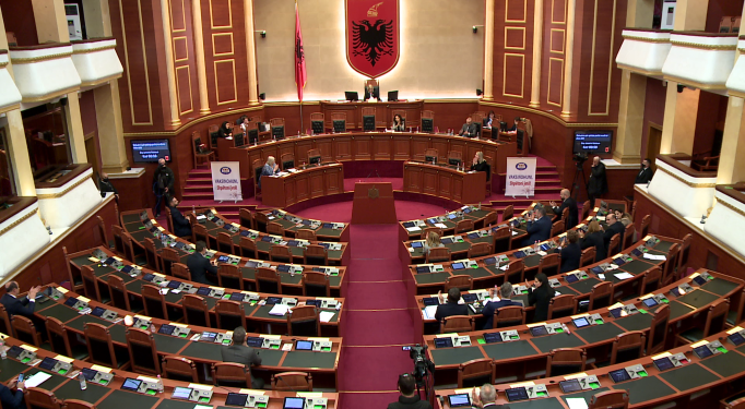 Sot nis zyrtarisht procesi për zgjedhjen e presidentit të ri të Shqipërisë