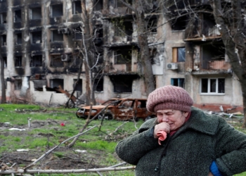 Dhjetëra të vdekur pas bombardimit të shkollës në Luhansk