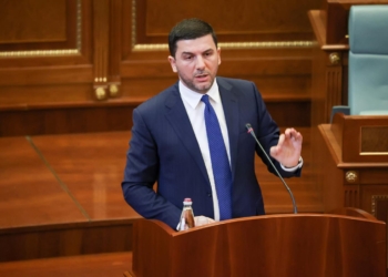 Krasniqi: Përmes Komisionit Hetimor qytetarët do ta kuptojnë pse u detyruan të paguajnë 100 % më shtrenjtë rrymën