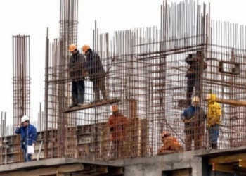 Rrëzohet në vendin e punës, dërgohet në QKUK