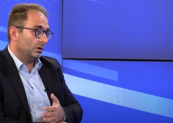 Zeneli: Një numër i madh i politikanëve kanë nevojë të shkojnë në shkollë, jo gazetarët