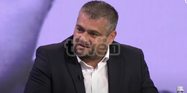 Andin Hoti: Ukshin Hotin të gjallë na e kanë marrë, të gjallë e presim