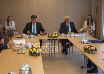 Qeveria e Kosovës: Nuk ka datë e as substancë për takim mes Kurtit e Vuçiqit