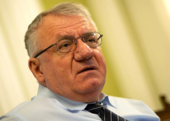 Sheshel ftohet që të dëshmojë në Hagë