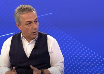 Zëdhënësi i PDK-së thotë se Kurtin nuk e kanë pranuar në Shtëpinë e Bardhë