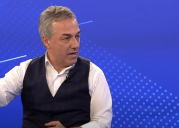 Abdullahu fajëson Kurtin: Kosova po hyn në një epokë të re brengosëse të raporteve me SHBA-në