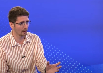 “Ministri Latifi na pati thënë se problemi i specializantëve do të zgjidhet në janar”