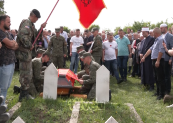 Varroset babai i Hysni Gucatit