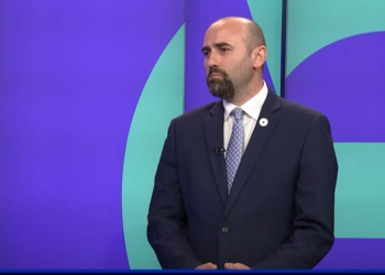 Deskaj fajëson Serbinë dhe BE-në për ngecjen e dialogut