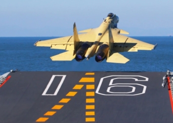 Kina dërgon 30 aeroplanë luftarakë në zonën ajrore të Tajvanit