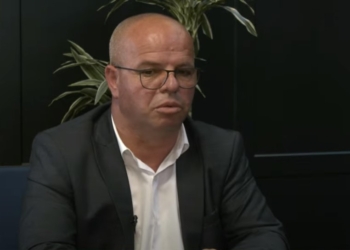 Latifi flet për problemet nga mungesa e noterëve në Komunën e Rahovecit