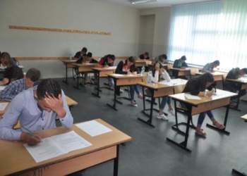 Auditori thotë se ka mospërputhje mes notave mesatare dhe rezultateve të Testit të Arritshmërisë